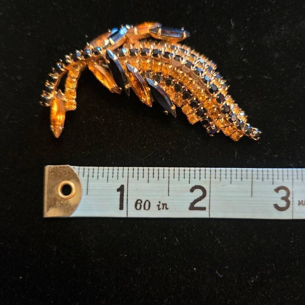 Vintage Rhinestone Brooch Pin & Earrings Set Black and Orange - Picture 4 of 9
